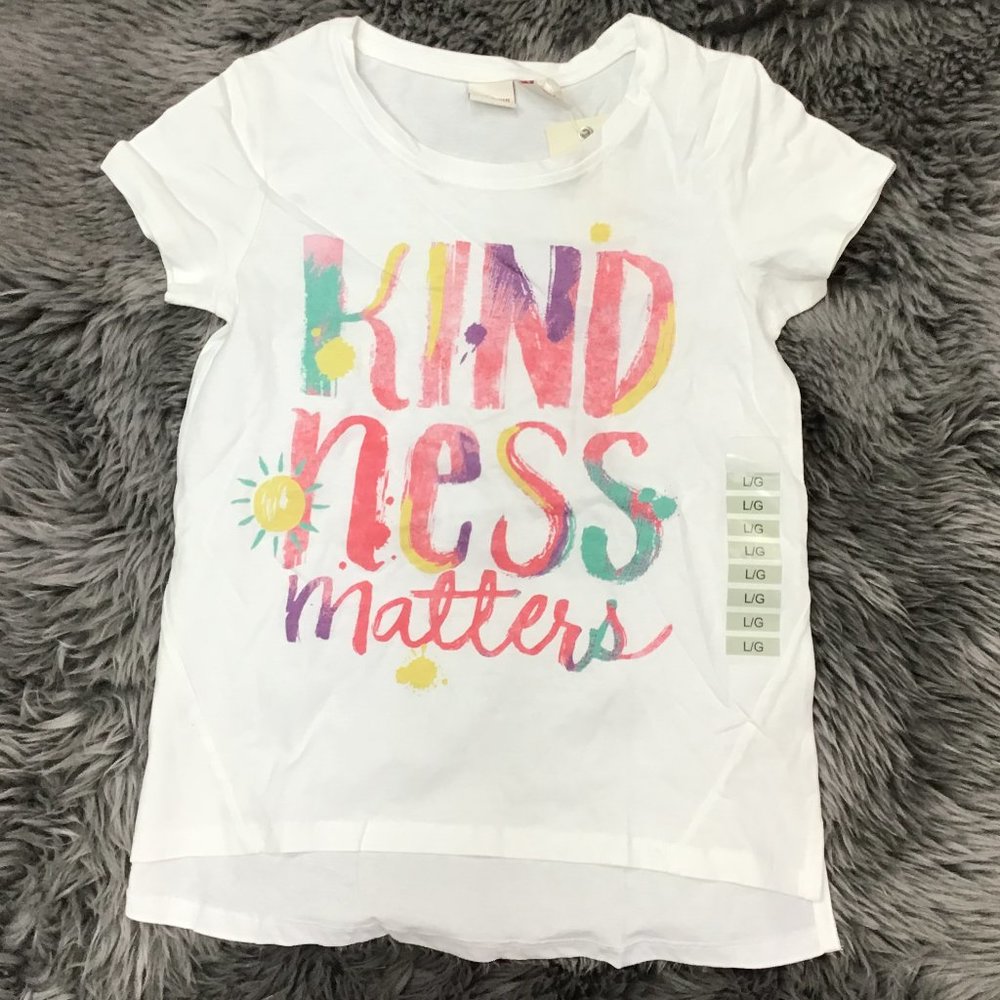 Manguun | Girl's T-shirt | Kindness Matters | White | Various Sizes